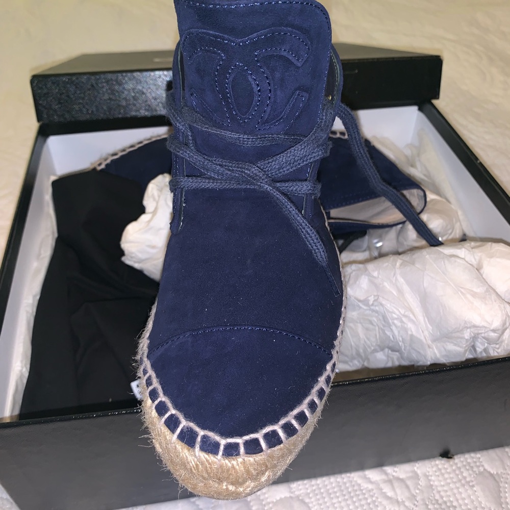 Chanel Navy Blue Lace up Espadrilles 38